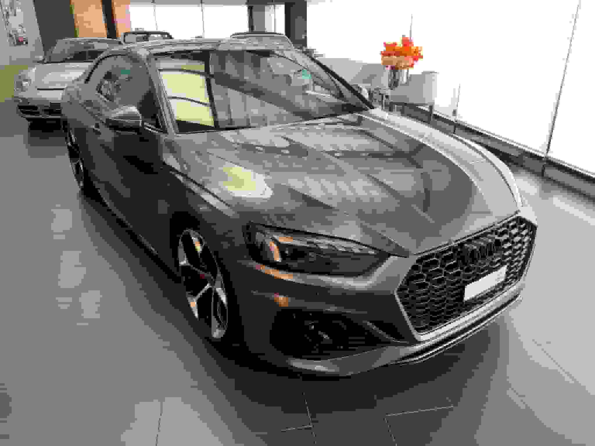 car-image-0