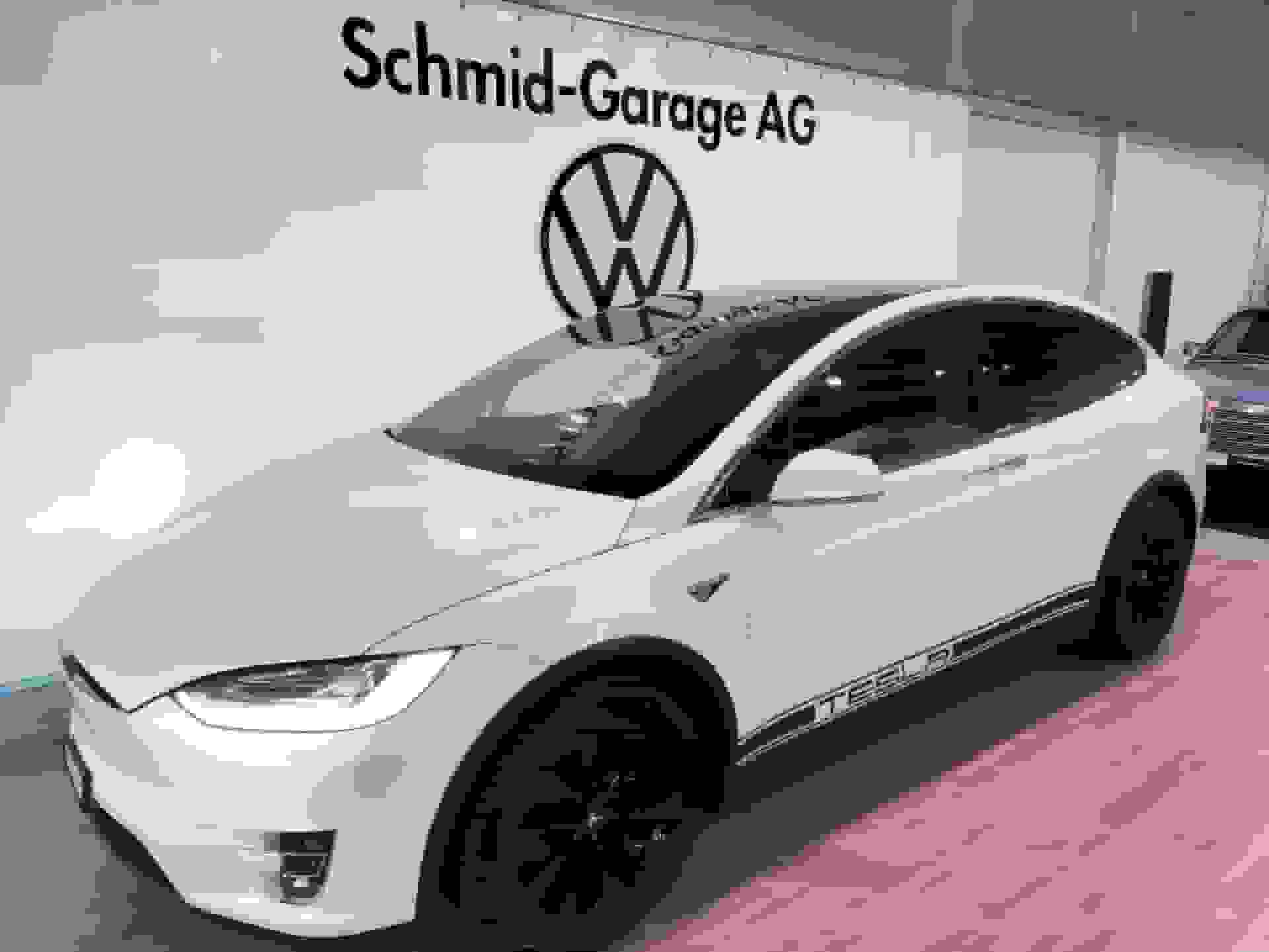 car-image-0