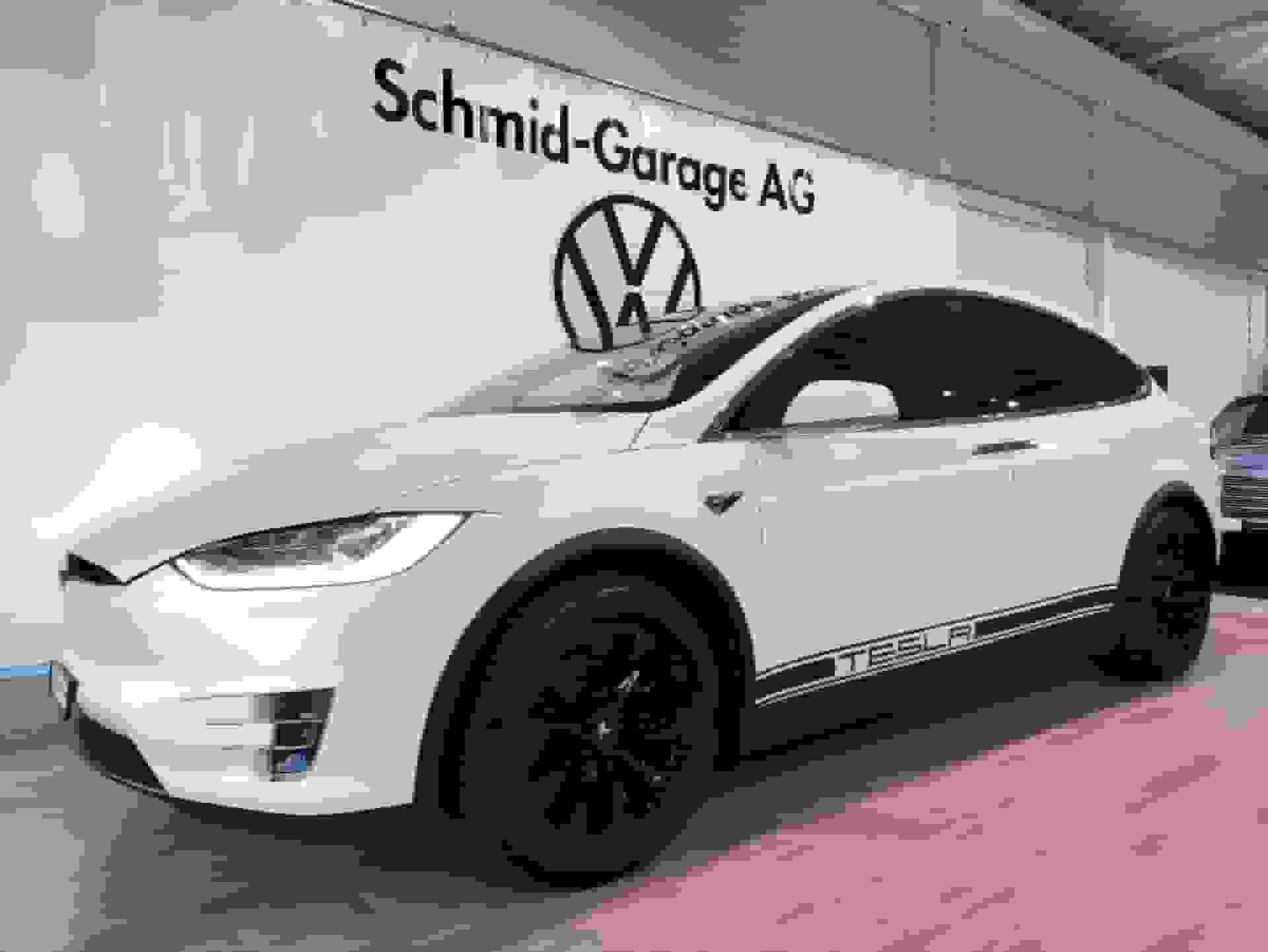 car-image-1