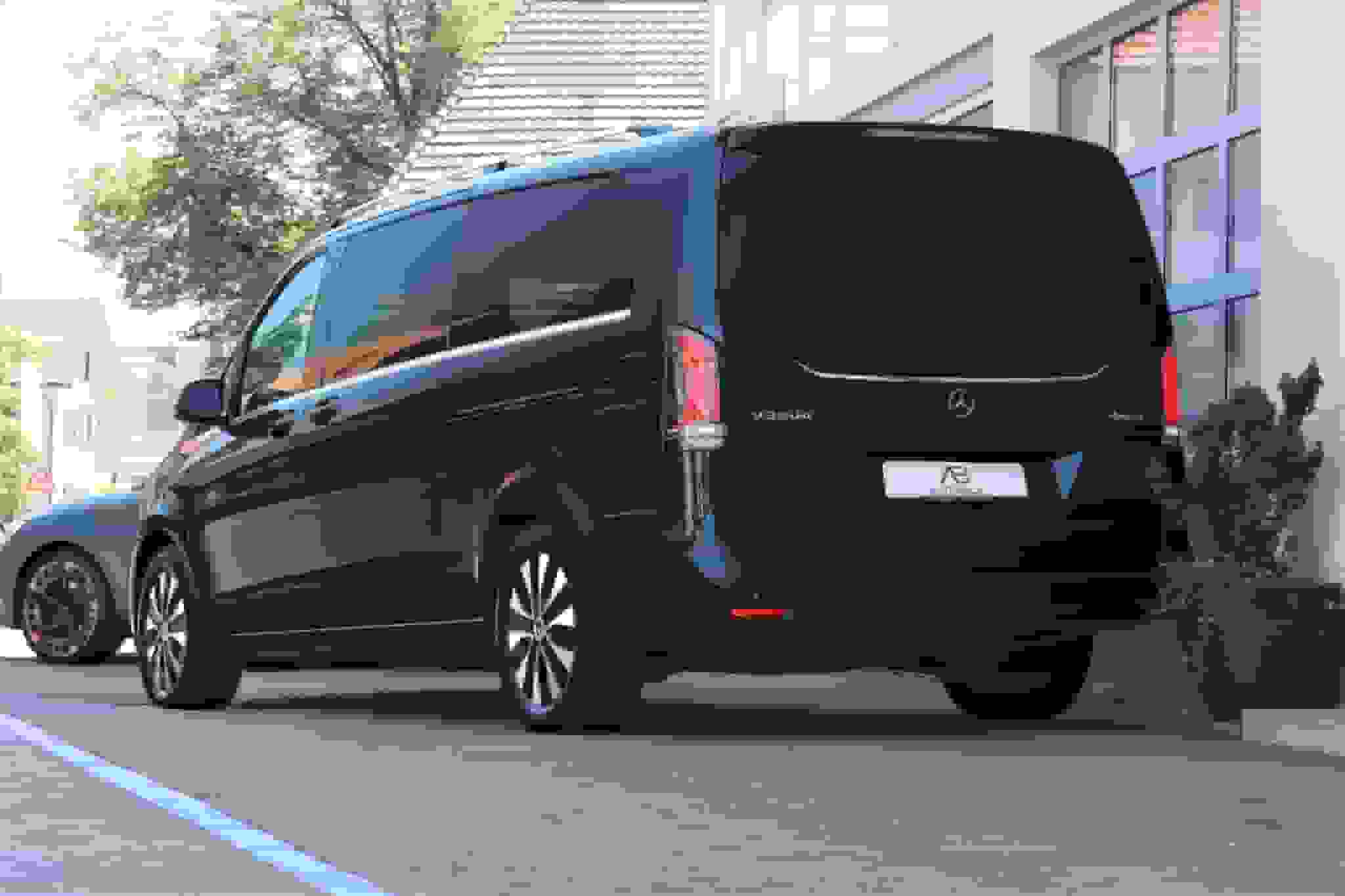 car-image-1