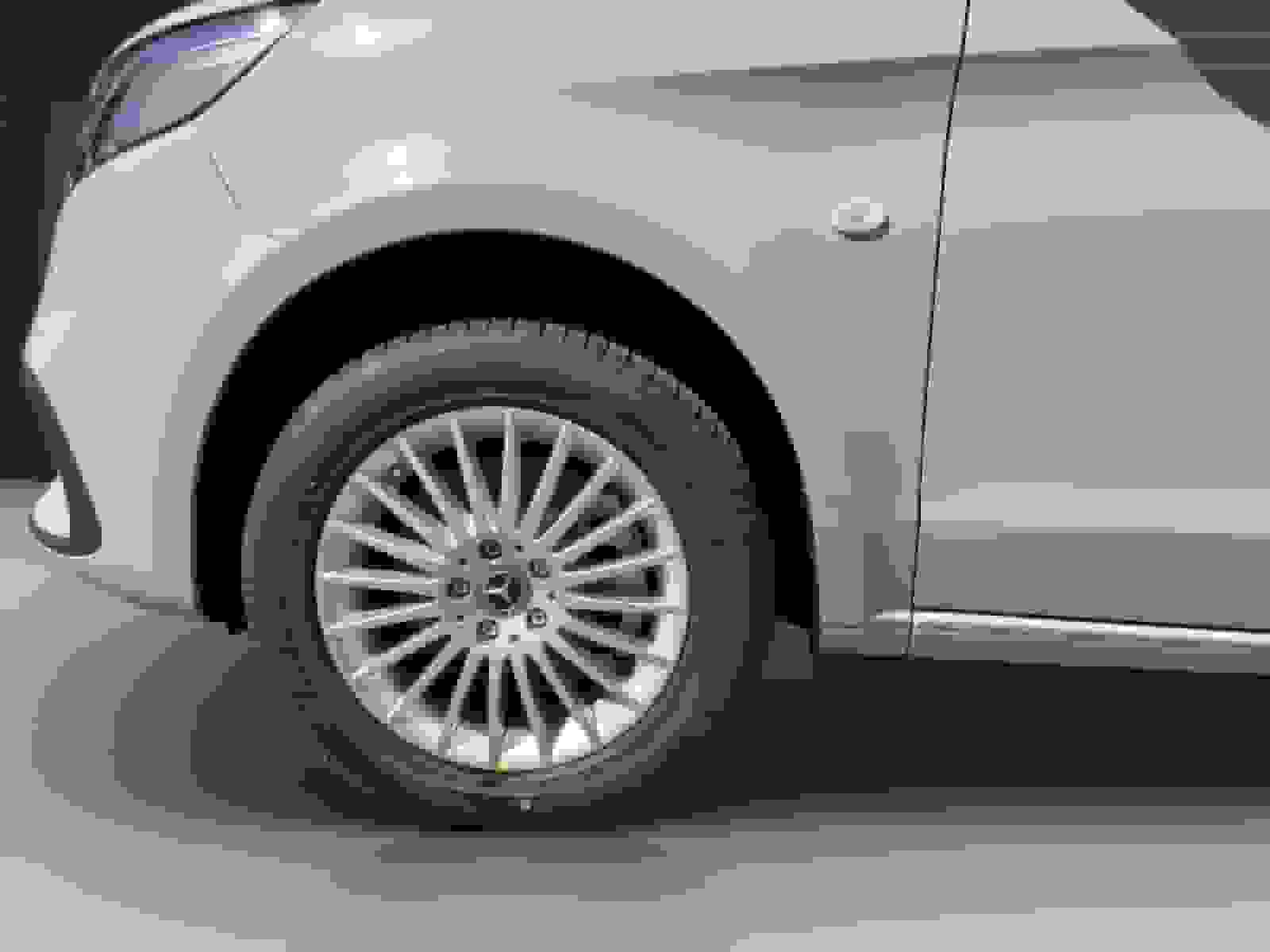 car-image-10