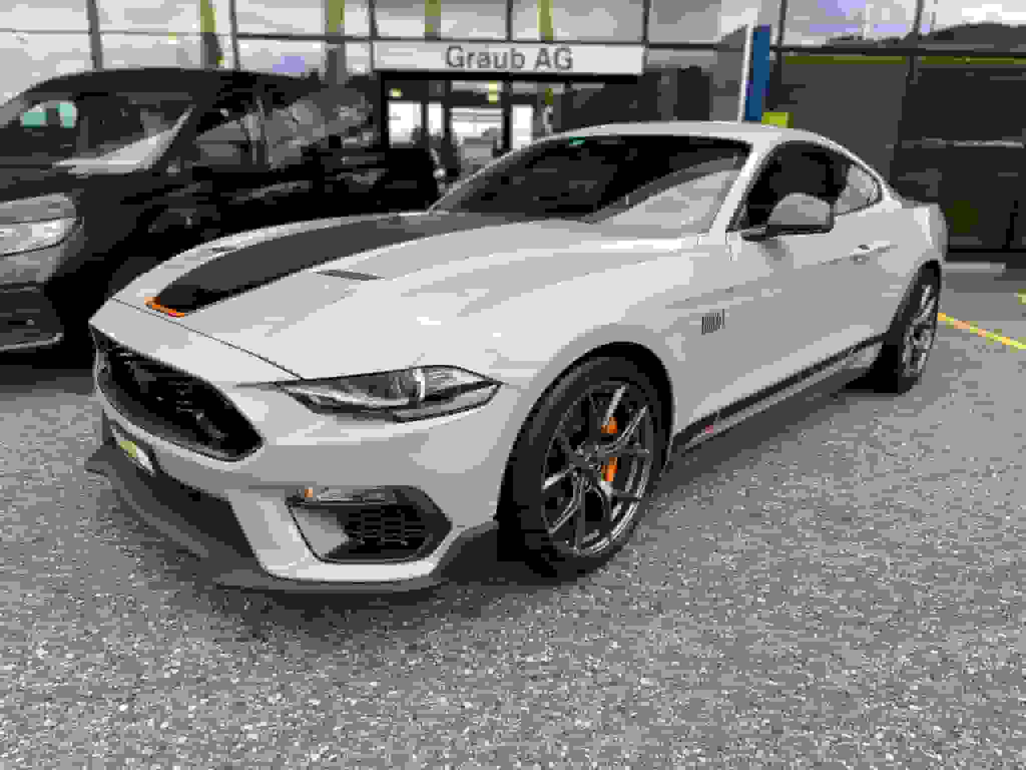 car-image-0