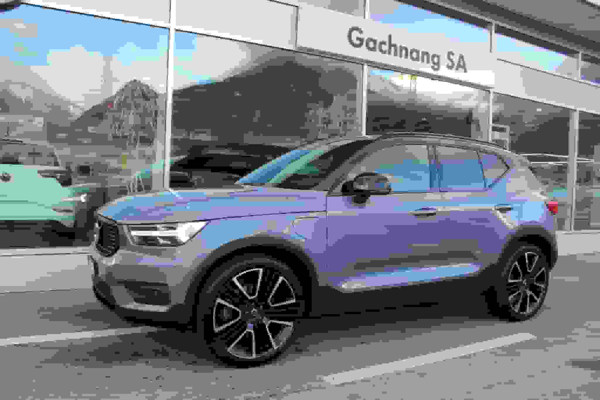 car-image-1
