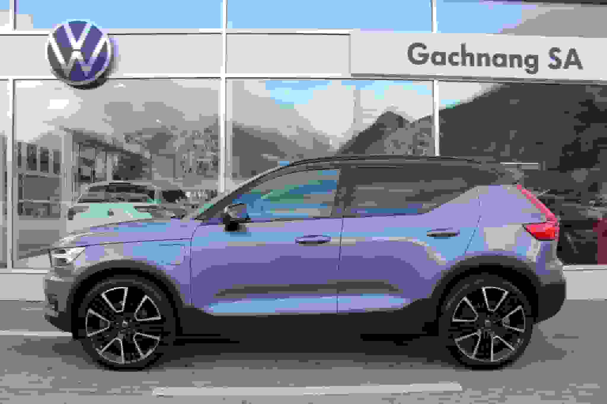 car-image-0