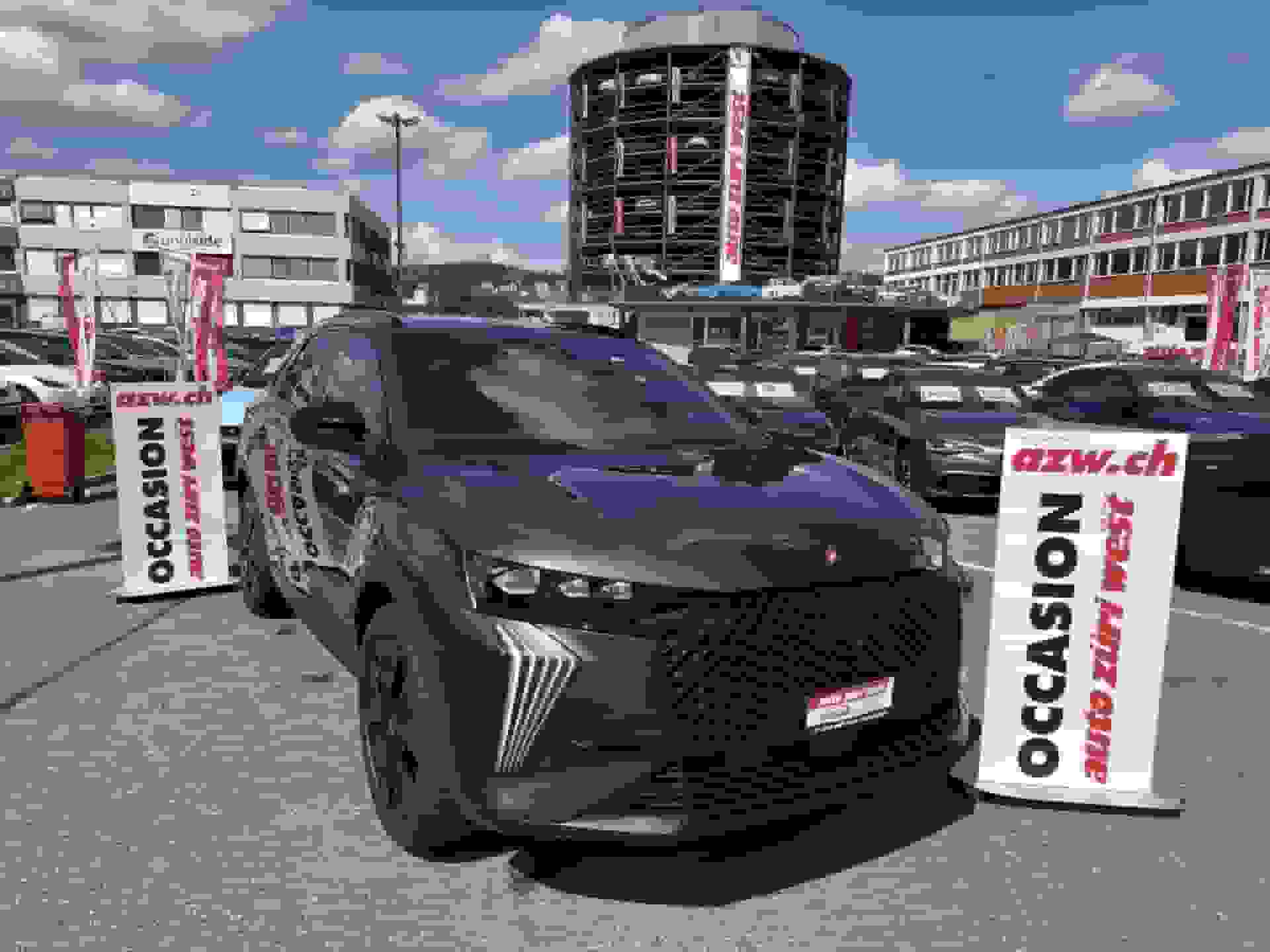 car-image-0