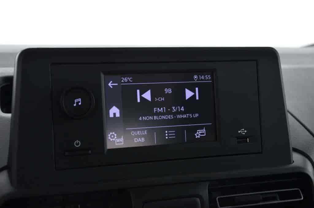 listing desktop thumbnail image 18