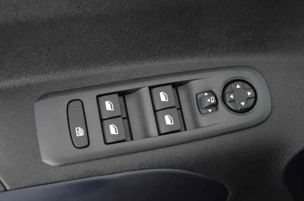 listing desktop thumbnail image 24