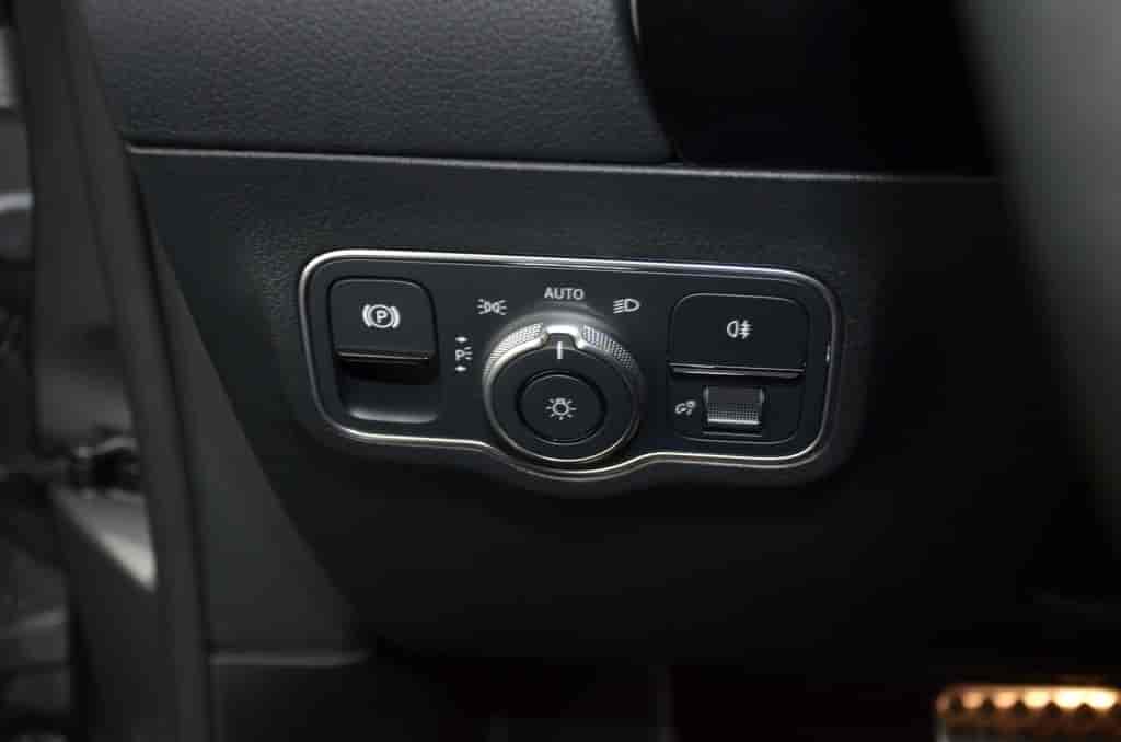 listing desktop thumbnail image 21