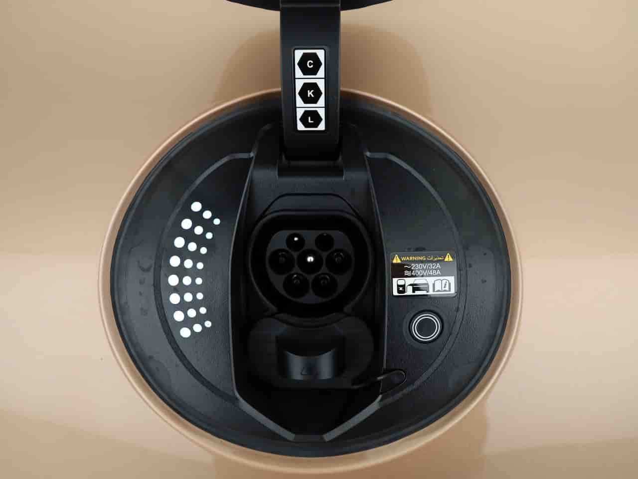 listing desktop thumbnail image 3