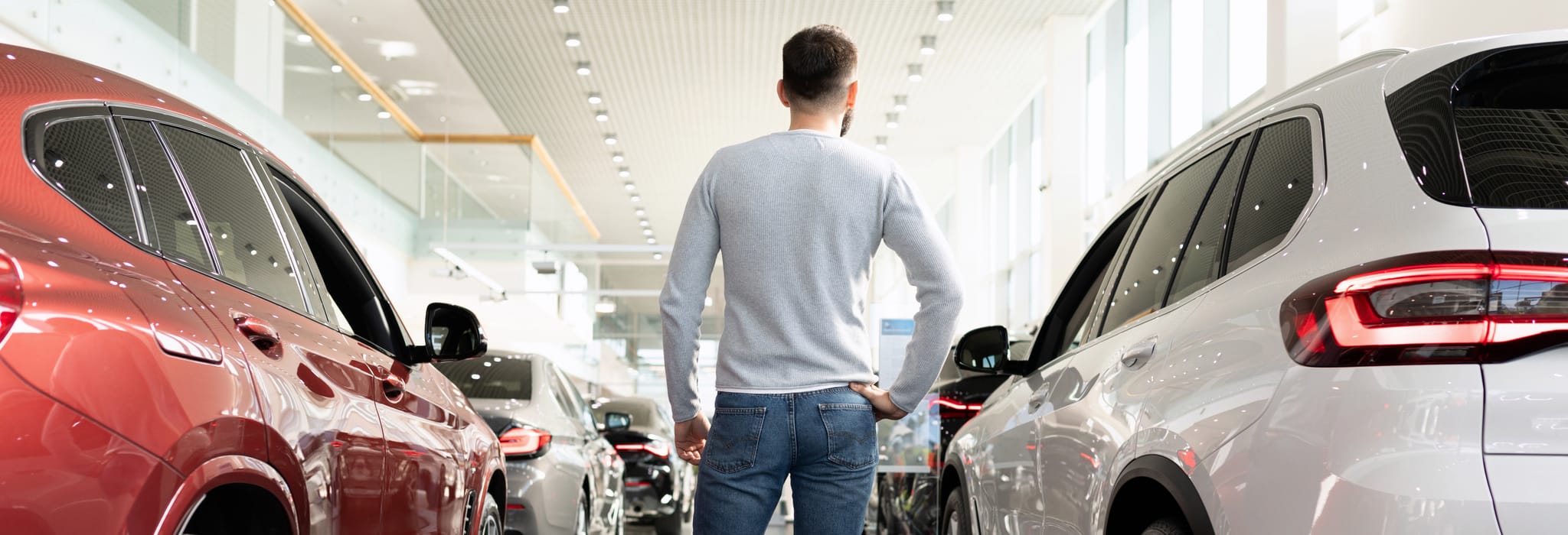 blog item card - Leasing and the Upfront Payment - This guide gives you an overview of the pros and cons of making a down payment with your next lease.